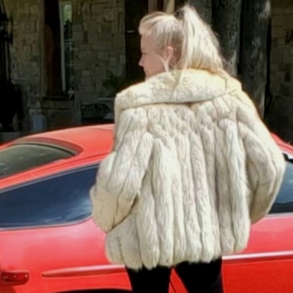 Fox Fur Coat: Ivory Fur with Brown Tips sz M - Picture 10 of 17